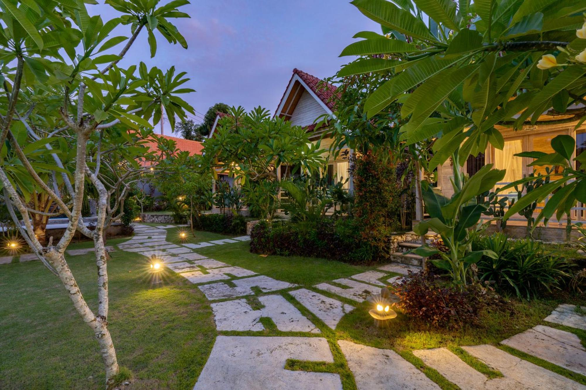Отель Le Biu Garden View Нуса-Лембонган Экстерьер фото